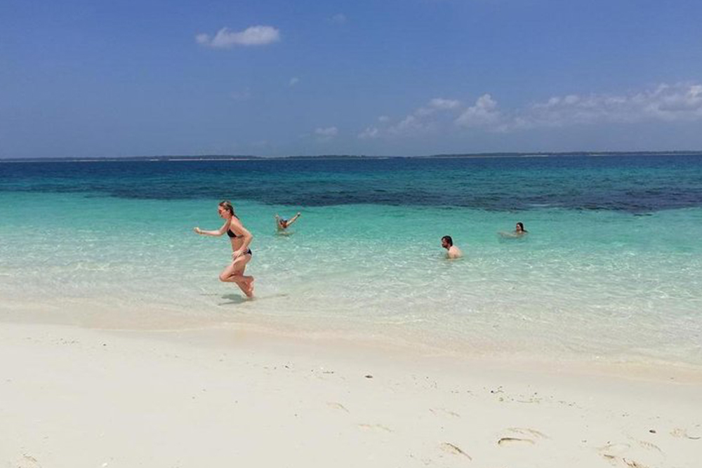 Nakupenda Sandbank Picnic